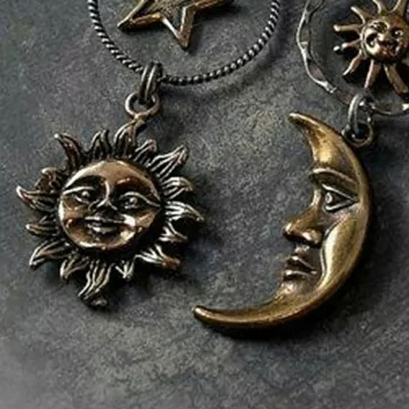 ๐ด SEE NEW LISTING - Picture 2 of 5